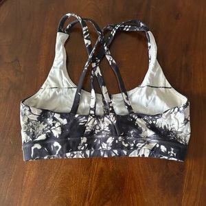 Lululemon sports bra.